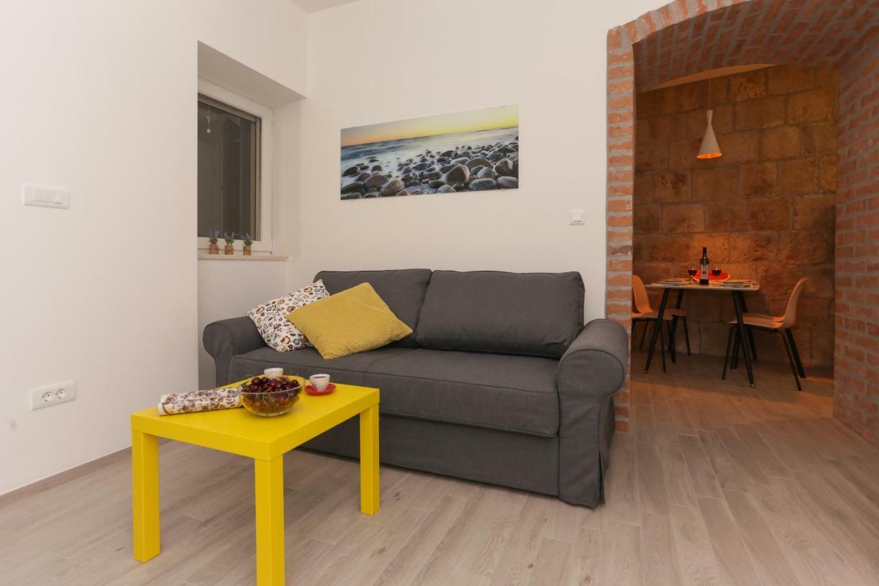 Beach Apartment Korina Sumpetar Kültér fotó
